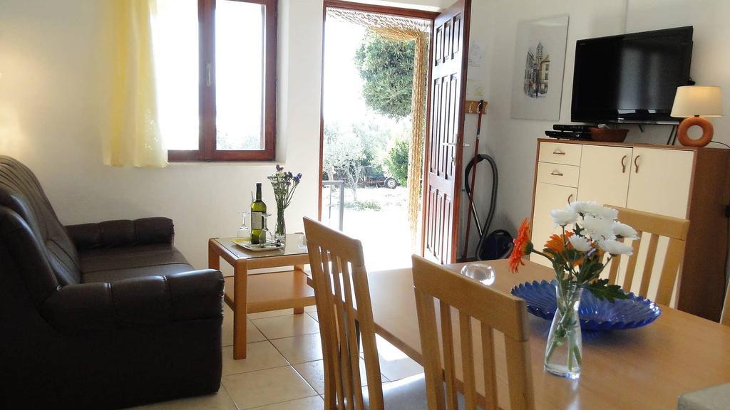 Holiday Home Apartment Tedo Klek Exterior foto